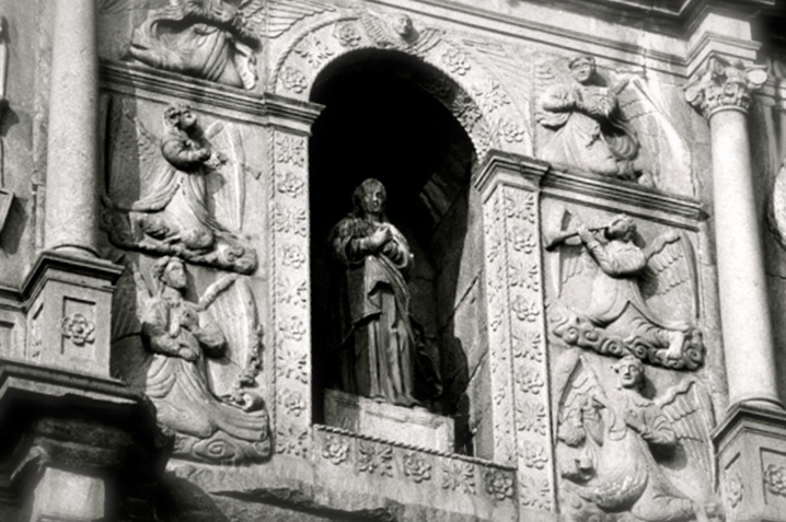 saint in niche